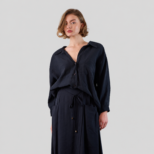 Oversized Button-Up Shirt With Chest Pocket